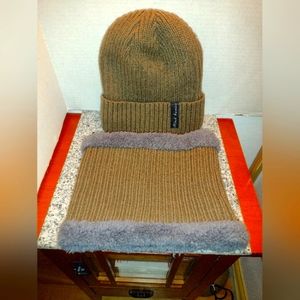 Womens Mens Winter Knit Beanie Hat and Neck Warmer. New.